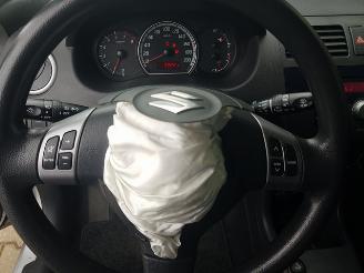 Suzuki Swift 1.3 Exclusive picture 19