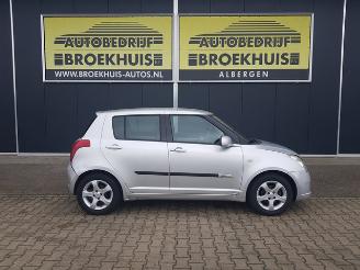 Suzuki Swift 1.3 Exclusive picture 4