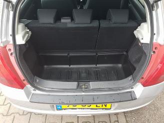 Suzuki Swift 1.3 Exclusive picture 21