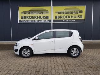Chevrolet Aveo 1.2 LT picture 2