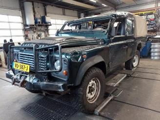 Coche siniestrado Land Rover Defender Defender I, Pick-up, 1998 / 2016 2.2 TD4 16V 2013/6
