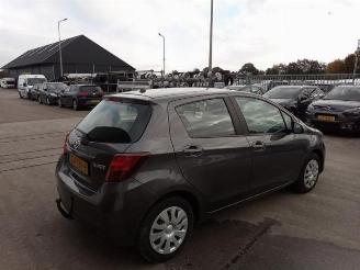 Toyota Yaris Yaris III (P13), Hatchback, 2010 / 2020 1.33 16V Dual VVT-I picture 3