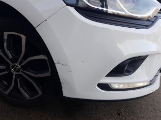 Renault Clio Estate 0.9 TCe Intens picture 9