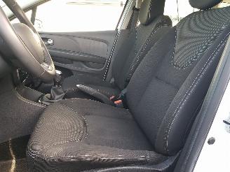 Renault Clio Estate 0.9 TCe Intens picture 13