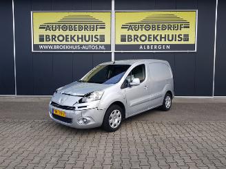 skadebil bedrijf Peugeot Partner 120 1.6 e-HDI L1 Navteq 2Tronic AUTOMATIC 2014/4