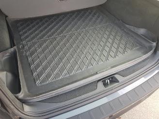 Volvo V-70 2.4D Momentum picture 20