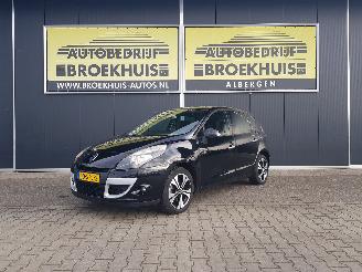 skadebil auto Renault Scenic 1.4 TCe Bose 2011/11