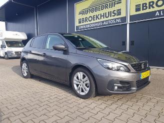 Peugeot 308 1.6 BlueHDi Blue Lease Executive picture 6