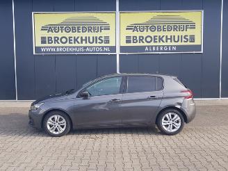 Peugeot 308 1.6 BlueHDi Blue Lease Executive picture 2
