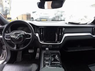 Volvo V-60 V60 II (ZW), Combi, 2018 2.0 T8 16V Plug-in Hybrid AWD picture 12