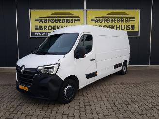 skadebil bedrijf Renault Master T35 2.3 dCi 135 L3H2 Comfort 2021/10