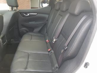 Nissan Qashqai 1.2 Premier Edition picture 15