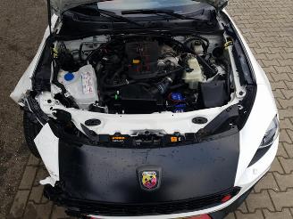 Fiat 124 1.4 MultiAir Turbo Abarth picture 13