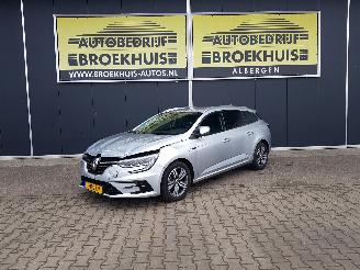 skadebil auto Renault Mégane Estate 1.3 TCe Intens 2021/7