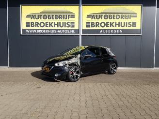 skadebil auto Peugeot 208 1.6 THP GTi 2014/9