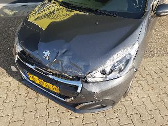 Peugeot 208 1.2 PureTech Blue Lion picture 9