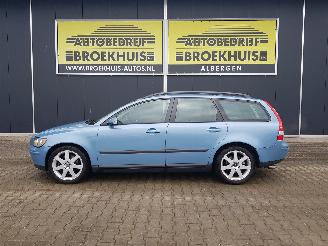 Volvo V-50 2.4 Momentum picture 2