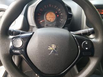Peugeot 108 1.0 e-VTi Active picture 15