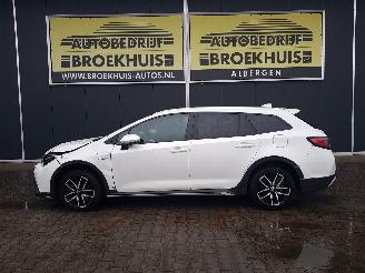 Toyota Corolla Touring Sports 1.8 Hybrid Trek picture 2