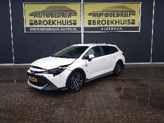 skadebil auto Toyota Corolla Touring Sports 1.8 Hybrid Trek 2020/2
