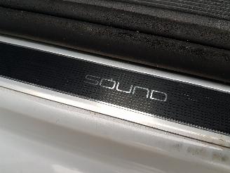 Volkswagen Golf 1.6 TDI Comfortline SOUND-Edition picture 24