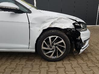 Volkswagen Golf 1.6 TDI Comfortline SOUND-Edition picture 9