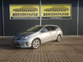 Coche accidentado Toyota Auris Touring Sports 1.8 Hybrid Lease Pro 2013/7