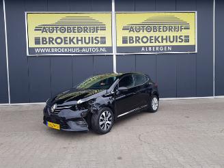 Unfallwagen Renault Clio 1.0 TCe Intens 2021/12