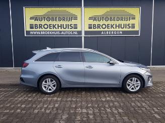 Kia Ceed 1.0 T-GDi DynamicPlusLine picture 4