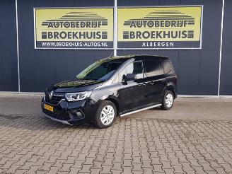 krockskadad bil bedrijf Renault Kangoo 1.5 Blue dCi 95 Luxe AUTOMATIC 2023/6