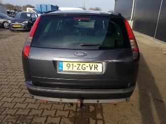 Ford Focus 1.6-16V Ghia picture 5