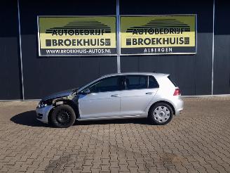 Volkswagen Golf 1.6 TDI Comfortline BlueMotion picture 2