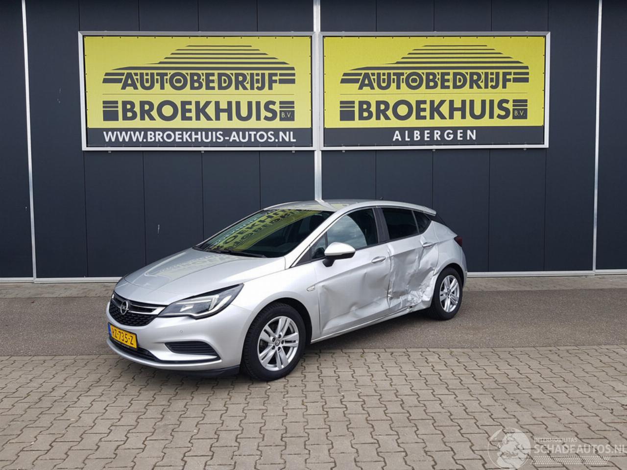 Opel Astra 1.6 CDTI Business+