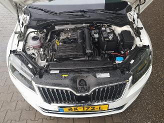 Skoda Superb Combi 1.4 TSI ACT Ambition Business picture 15