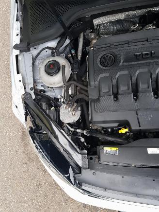 Volkswagen Golf 1.6 TDI Comfortline SOUND-Edition picture 12