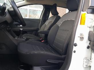 Dacia Sandero 1.0 TCe 90 Comfort picture 14