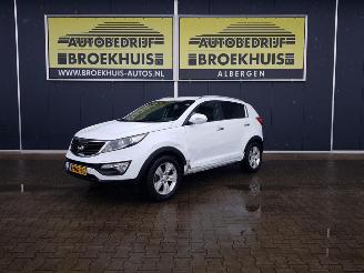 krockskadad bil auto Kia Sportage 1.6 GDI 20th Anniversary 2014/2