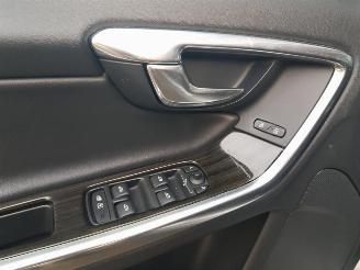 Volvo V-60 2.4 D6 AWD Plug-In Hybrid Pure Limited picture 21