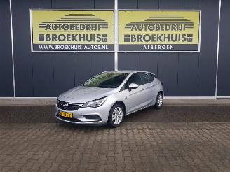 skadebil auto Opel Astra 1.0 Edition 2016/2