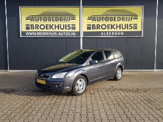 Ford Focus Wagon 1.6-16V Ghia picture 1