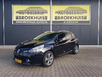 Vaurioauto  passenger cars Renault Clio Estate 0.9 TCe Night&Day 2015/1