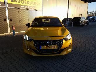 Peugeot 208 1.2 PureTech GT-Line picture 3