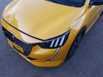 Peugeot 208 1.2 PureTech GT-Line picture 10