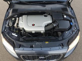 Volvo V-70 2.4D Momentum picture 31