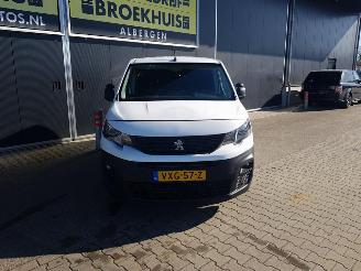 Peugeot Partner 1.5 BlueHDI Premium picture 3