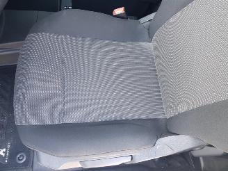 Peugeot Partner 1.5 BlueHDI Premium picture 21