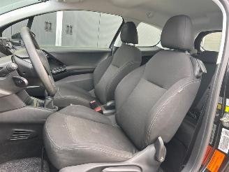 Peugeot 208 1.0 VTi Access picture 12