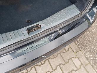 Ford C-Max 1.0 Titanium picture 10