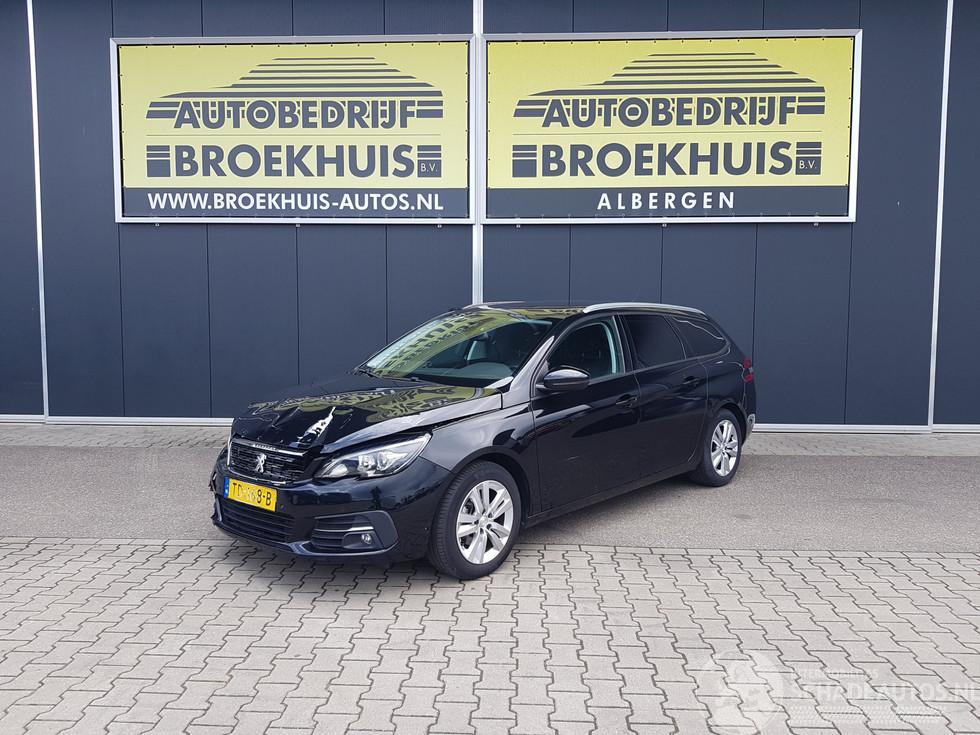 Peugeot 308 SW 1.2 PureTech Blue Lease Executive