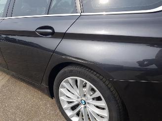 BMW 5-serie Touring 520d Executive picture 11